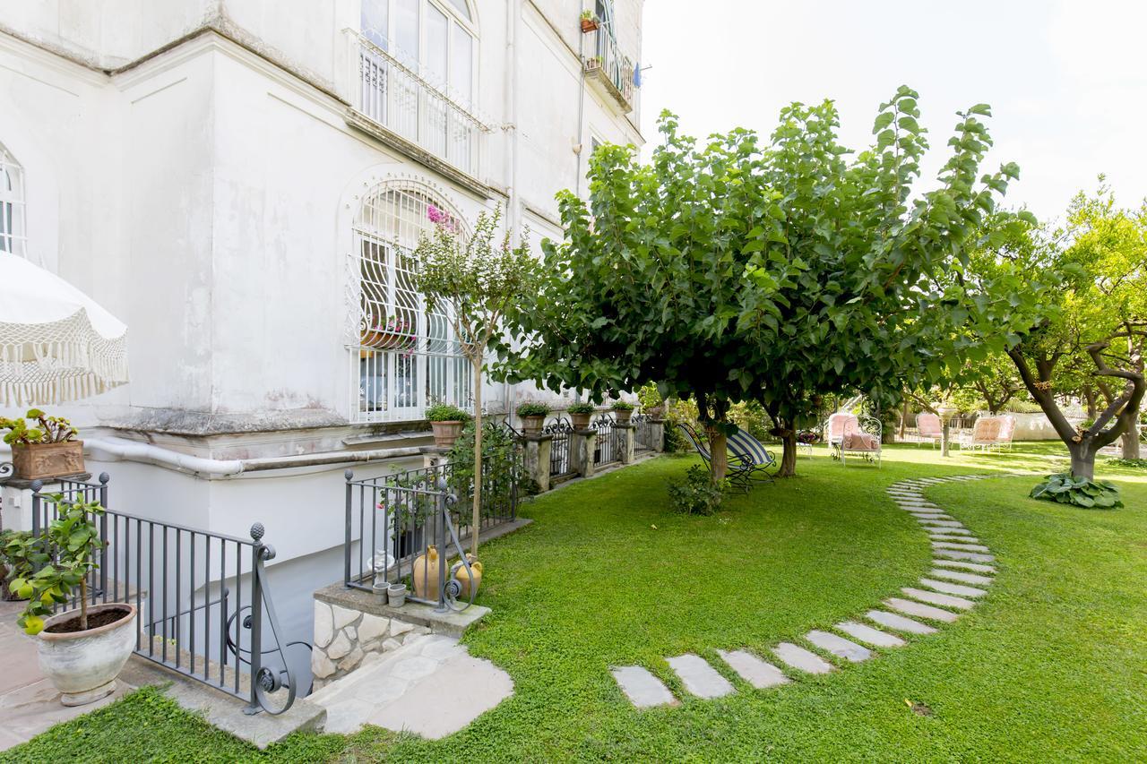Palazzo Cacace Relais Bed & Breakfast Piano di Sorrento Exterior photo